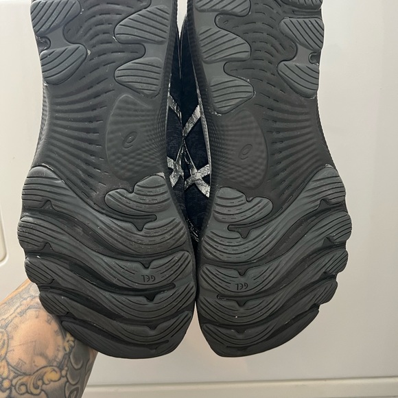 Gel Nimbus 24 Platinum Limited Edition - Picture 4 of 6